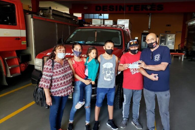 Entrega del premio de 1 millón de pesos